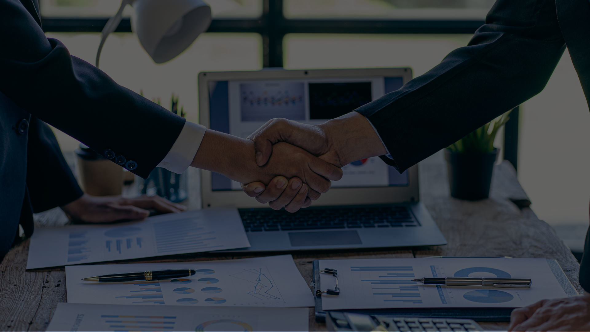 Mergers and acquisitions image — buy-side/sell-side advisory